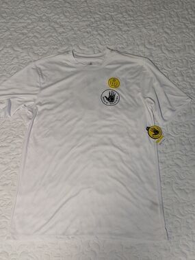 NWT Men's White Body Glove Short-Sleeve Crewneck Shirt